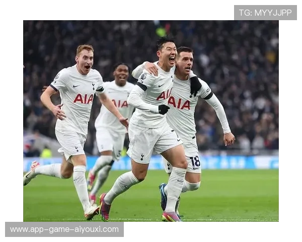 范德芬长途奔袭世界波由帕利尼亚助攻:这助攻得不到应有认可! 范德芬长途奔袭世界波由帕利尼亚助攻:这助攻得不到应有认可!