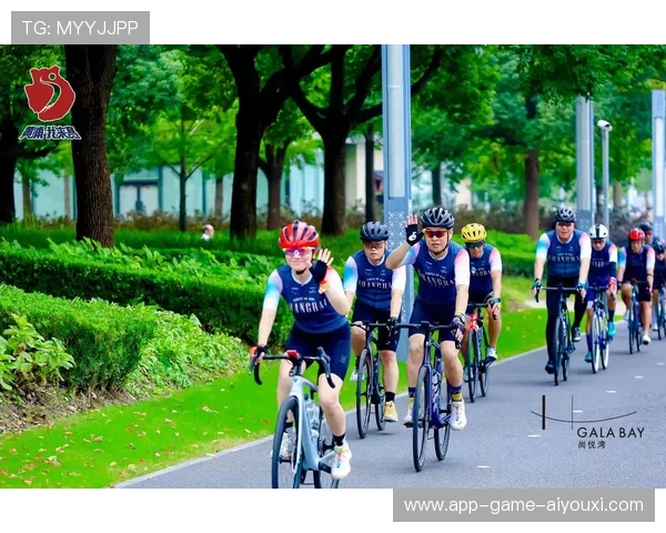 自行车赛队内默契换位成为夺冠法宝