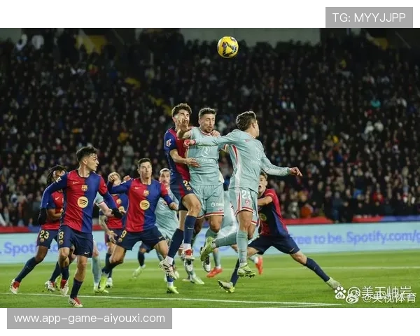 佩德里远射擦柱而出引爆看台