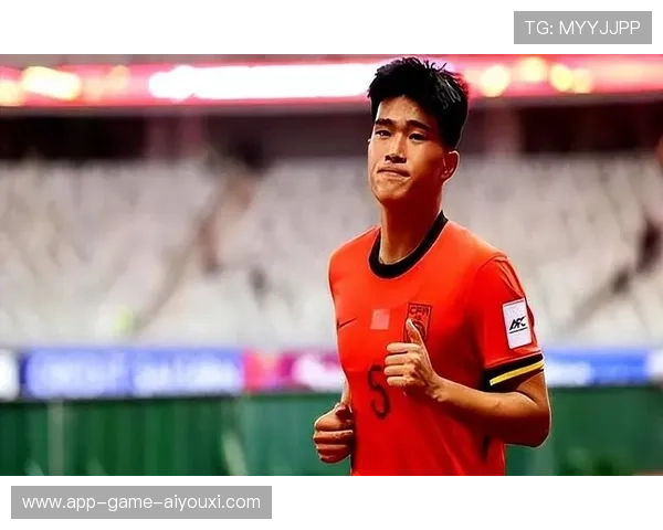 彭啸后防对抗毫不吃亏 彭啸后防对抗毫不吃亏